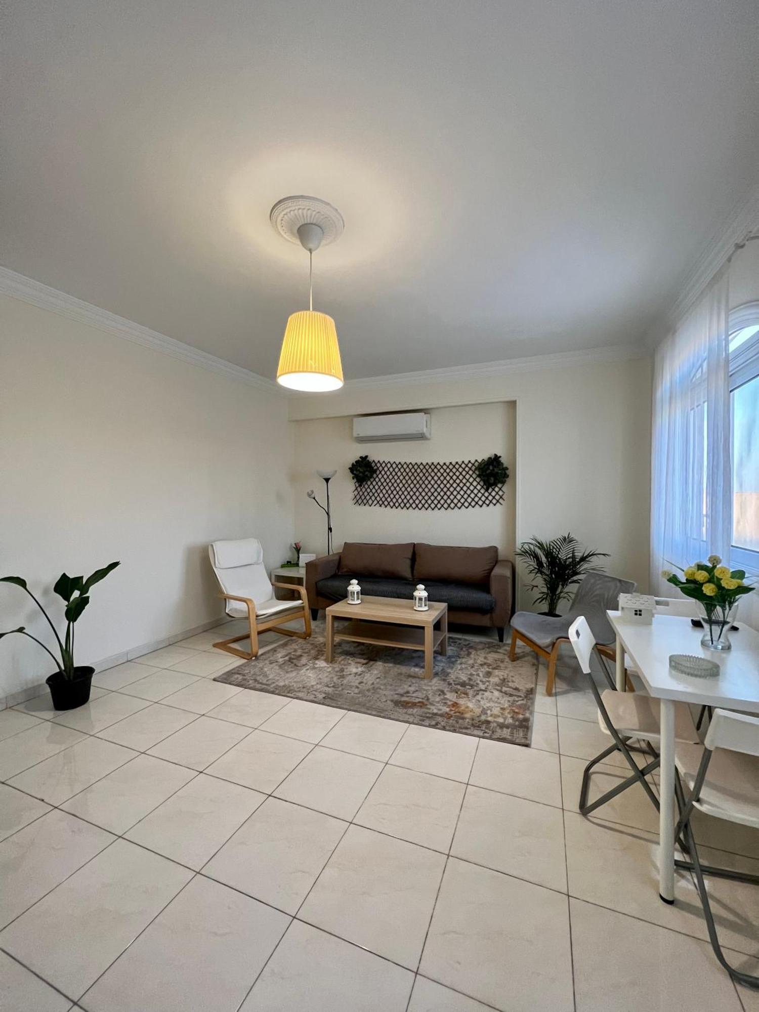 H-residence 2 Bedroom Cozy In New Near Airport Apartament Cairo