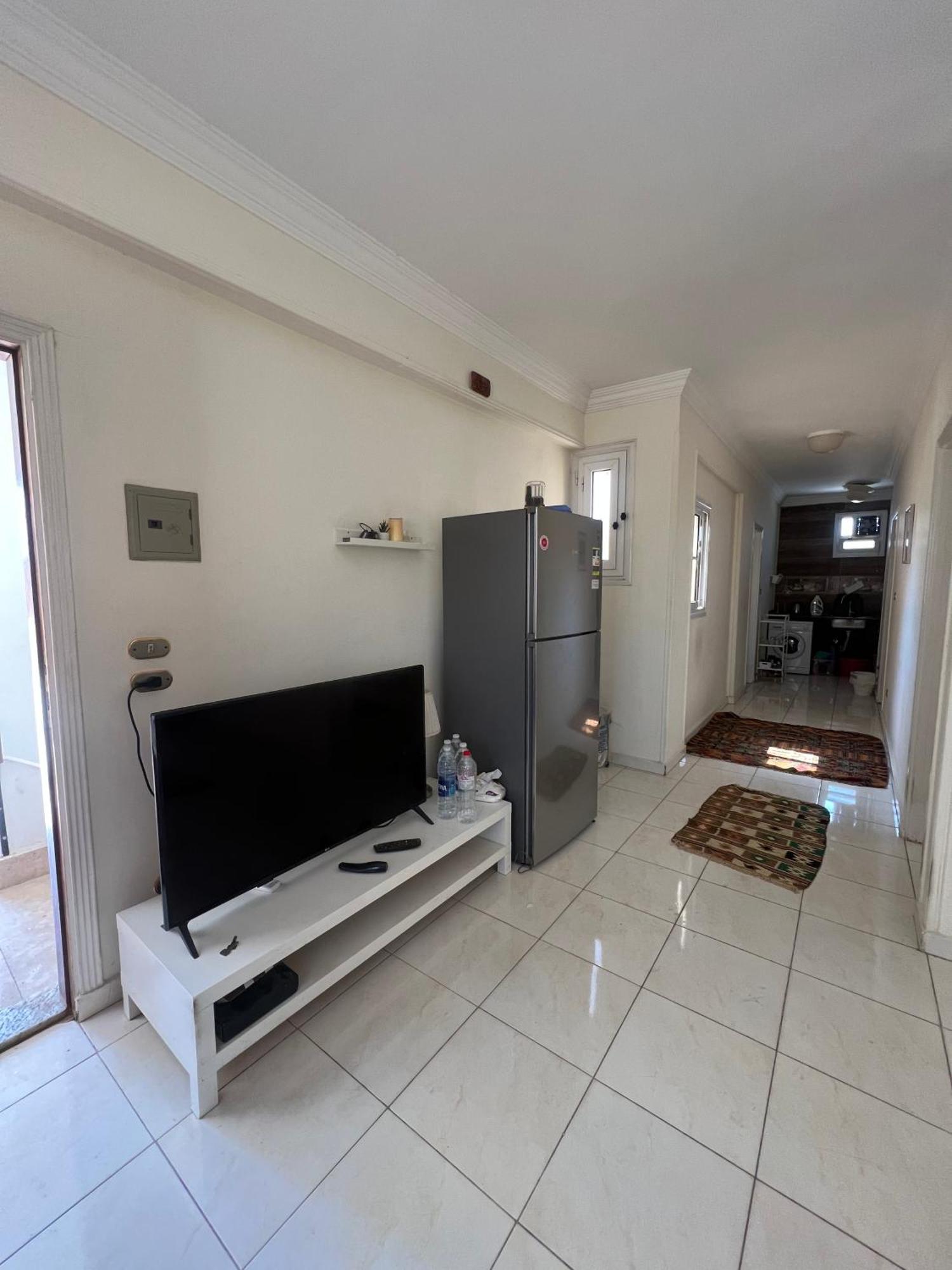 H-residence 2 Bedroom Cozy In New Near Airport Apartament